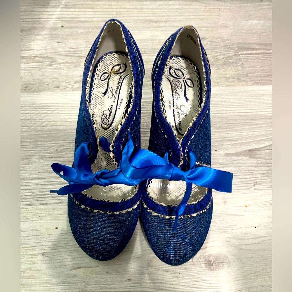 Beautiful poetic license shoes